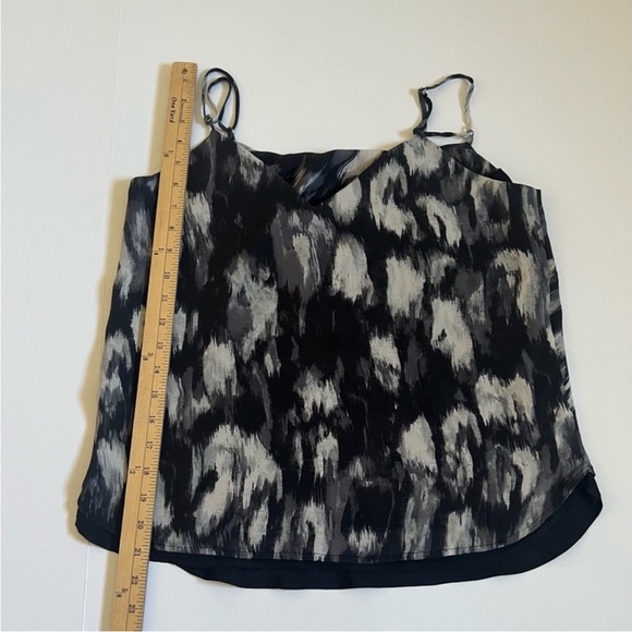 Haute Hippie Women’s Spaghetti Strap 💯 Silk Top Size Medium 🖤 - Picture 12 of 13